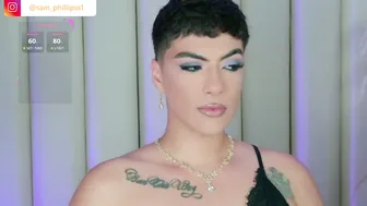samphillipss posing on webcam (07/19/2026)