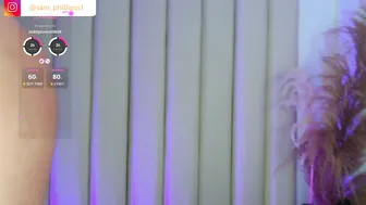 samphillipss posing on webcam (07/19/2026)