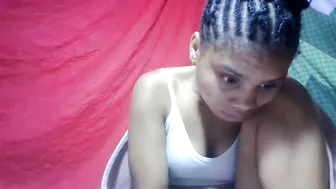 caella98 bigtits webcam show
