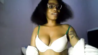 Lola_coco ass live on cam