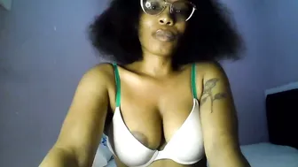 Lola_coco ass live on cam