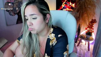 la_venezolana cam nude 07-18-2025