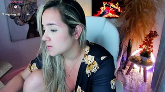 la_venezolana cam nude 07-18-2025