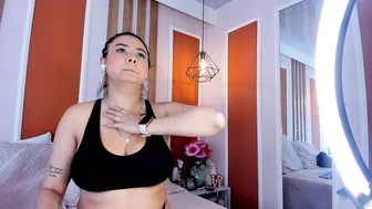 _valeryboobs_ webcam 07-18-2025