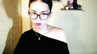 chinitaluxe recorded nude video 1070183