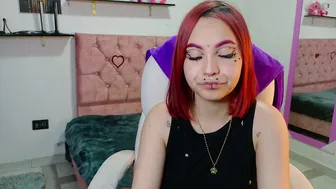 megamwhithee recorded nude video 1070503