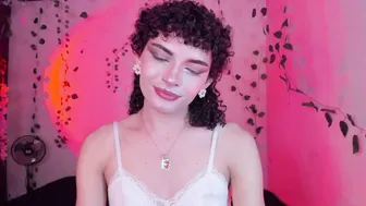 Lucianromeo17 porn chat - (07-23-2026)