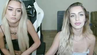 anyamurr petite webcam