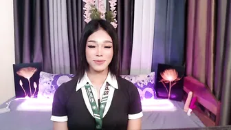 urlovely_jemma asian posing on cam