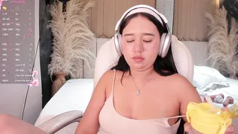 Sweetnova_ latina stream