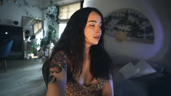 Leonamell porn chat video - (07-28-2026)