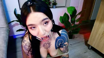 neytiri_san submissive posing on webcam