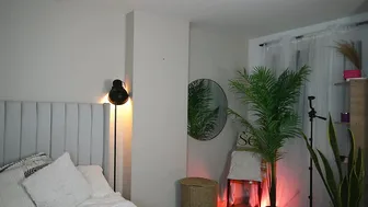 astrea_1 on live cam 29-Jul-2026