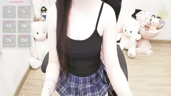 lee_cute18 recorded nude video 1075340