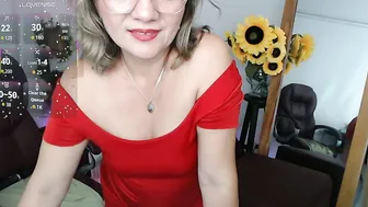 Lilly_milf 07/31/2026 blonde