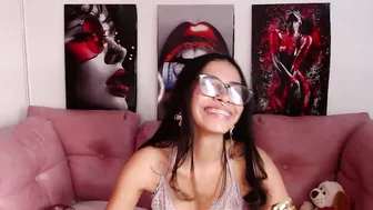 Miahotcs webcam show live on cam