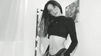 Liiaa__7 naked on cam - 07/31/2026