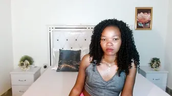 Rorennah ebony porn video chat