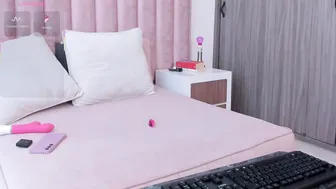 natural_bigass_nina bigassandtitties chat cam porn