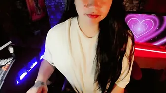 Little_sunshine18 posing on cam 03 August 2026