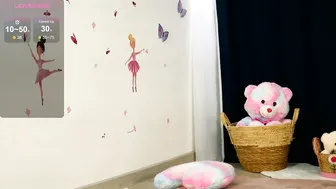 Skyeyesluna video chat porn naked on cam