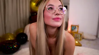kyliejoyce porn chat on cam