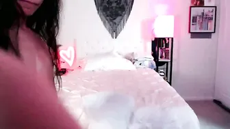 Babyempathy on webcam 19-Jul-2025