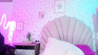 emmaa00_ recorded nude video 1080056