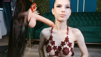 Laurainemisti naked (08/04/2026)