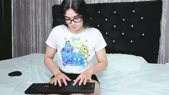 Elliee_angels sex porn cam 04-Aug-26