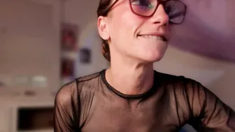 liahilton_ cam video 08/05/2026