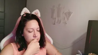 Hot_mommymia porn chat video 08/05/2026