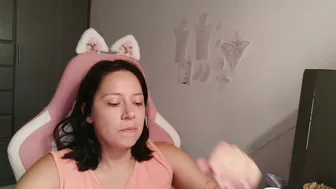 Hot_mommymia porn chat video 08/05/2026