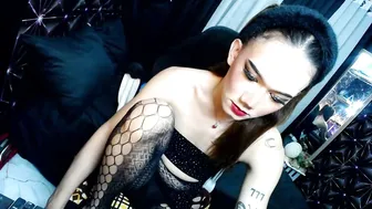 urts_hugecock recorded nude video 1081594