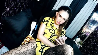 urts_hugecock pantyhose (08-05-2026)