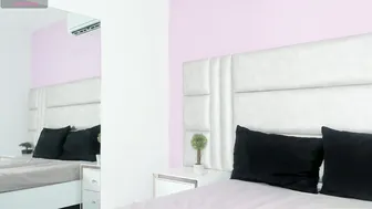 Raylicurly hot webcam video cam show