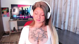 emmaa_hostt blonde - (08-06-2026)