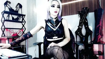 missdarklady boots - 08-06-2026