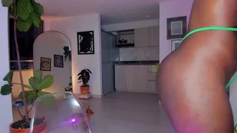 itslau_ recorded nude video 1082179