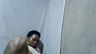 Bigclit_wethairypus interactivetoy porn cam chat