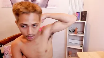 Wade_son bigcock naked on cam
