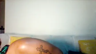 cuvy_babe bigass - 08-08-2026