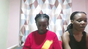 Messyluna new posing on webcam
