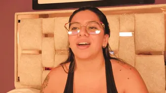 emilyy_cooperr bigboobs amateur cam