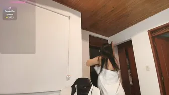 Perla_hot4u posing on cam video cam porn