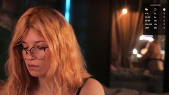 Illegaldream redhead porn cam video
