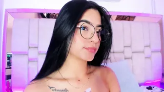 Milawink bigass hot webcam video