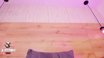 Emily_luve 12-Aug-26 hot porn video