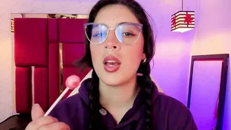 moon_winy glasses cam girl chat