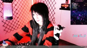 yoshino_san xxx chat (08-13-2026)